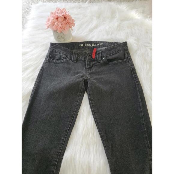 Guess Women's Jeans Size 26 Daredevil Skinny Leg Black Stretch Denim - Picture 1 of 6